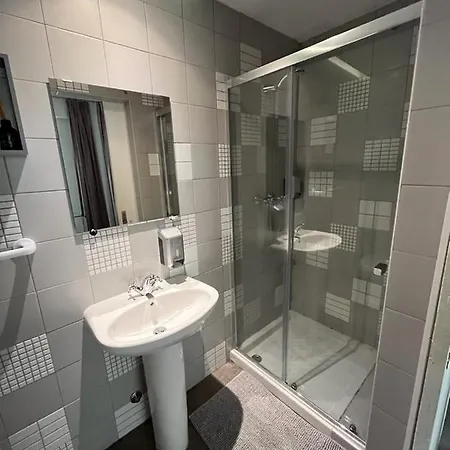 Day Off Suite&hostel *