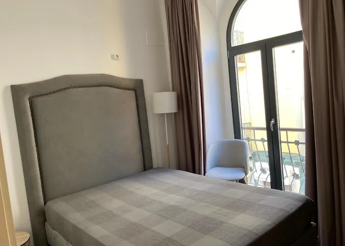 Day Off Suite&hostel Setúbal