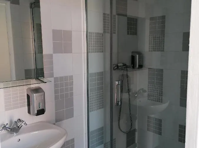 Day Off Suite&hostel Hostel Setúbal