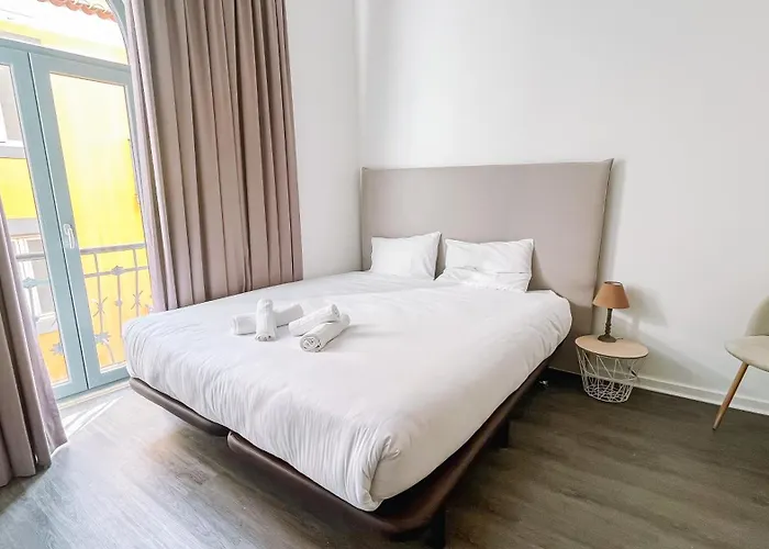 Day Off Suite&hostel Setúbal